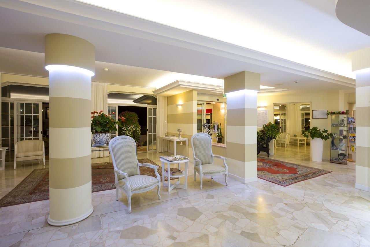 Hotel Adria Sul Mare กาออร์เล ภายนอก รูปภาพ