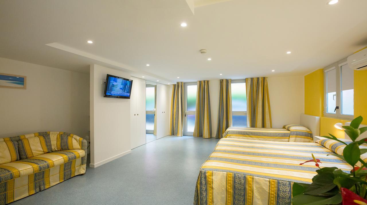 Hotel Adria Sul Mare กาออร์เล ภายนอก รูปภาพ